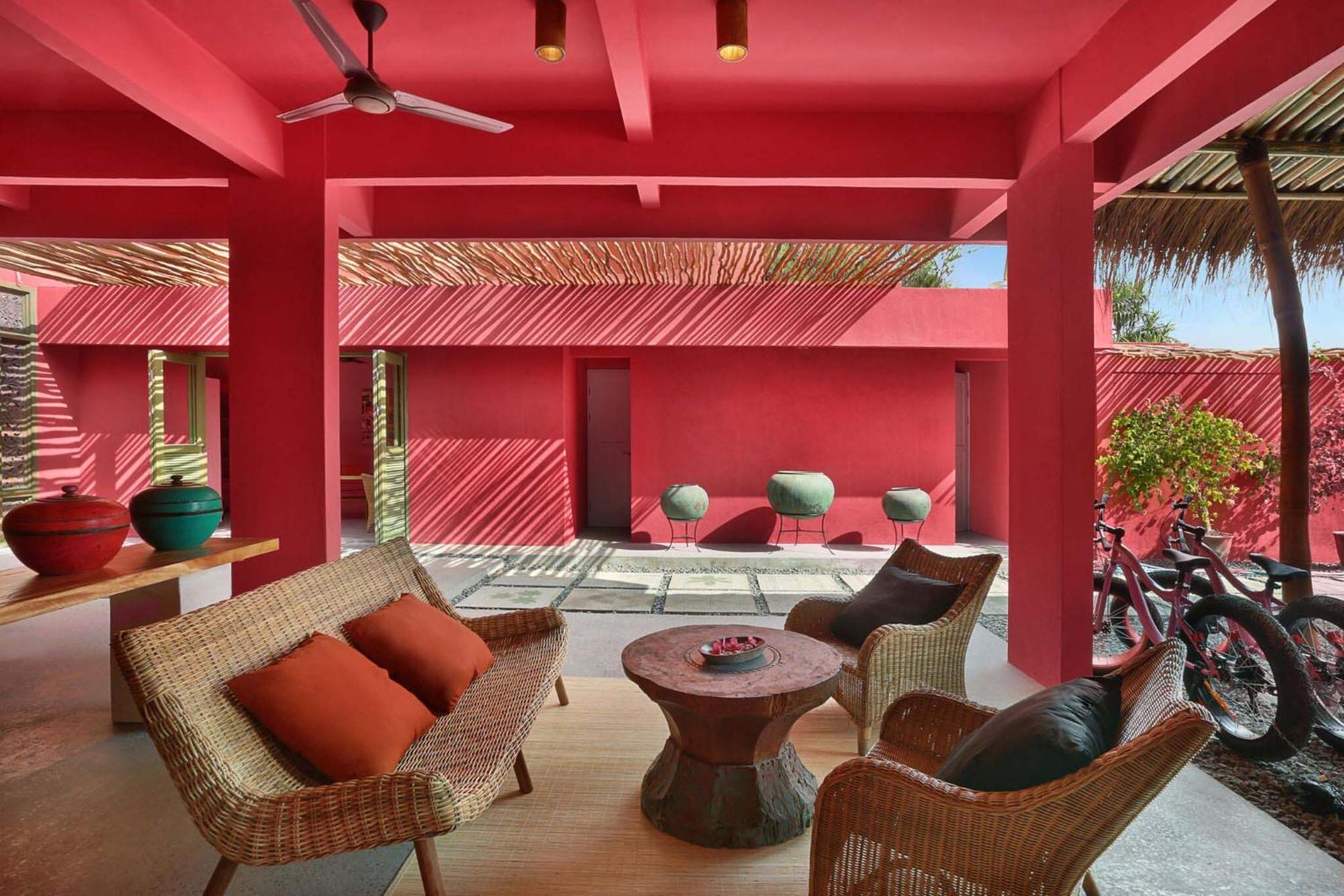 Pinkcoco Gili Trawangan - Constant Surprises - For Cool Adults Only Hotel Exterior photo