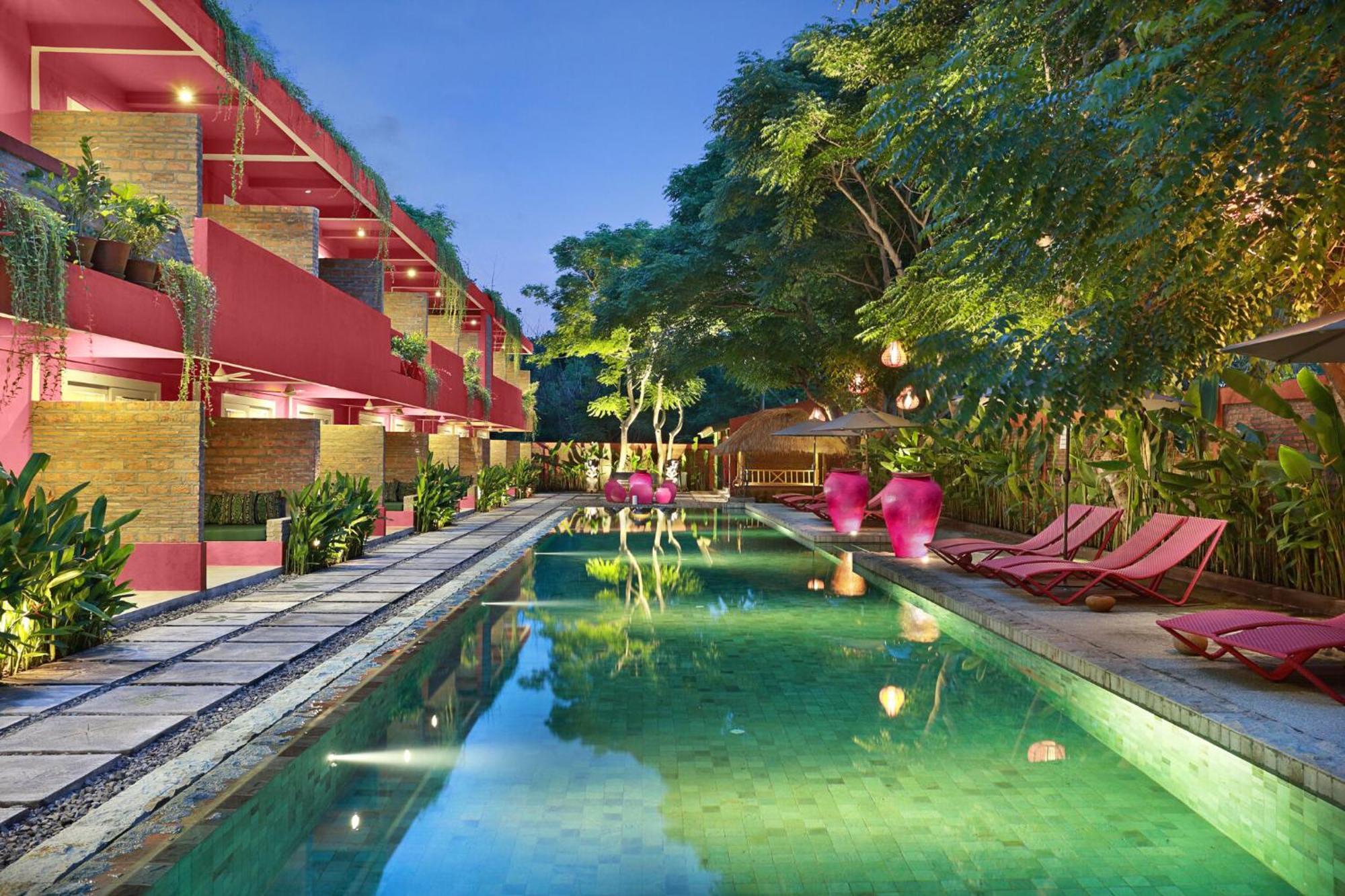 Pinkcoco Gili Trawangan - Constant Surprises - For Cool Adults Only Hotel Exterior photo